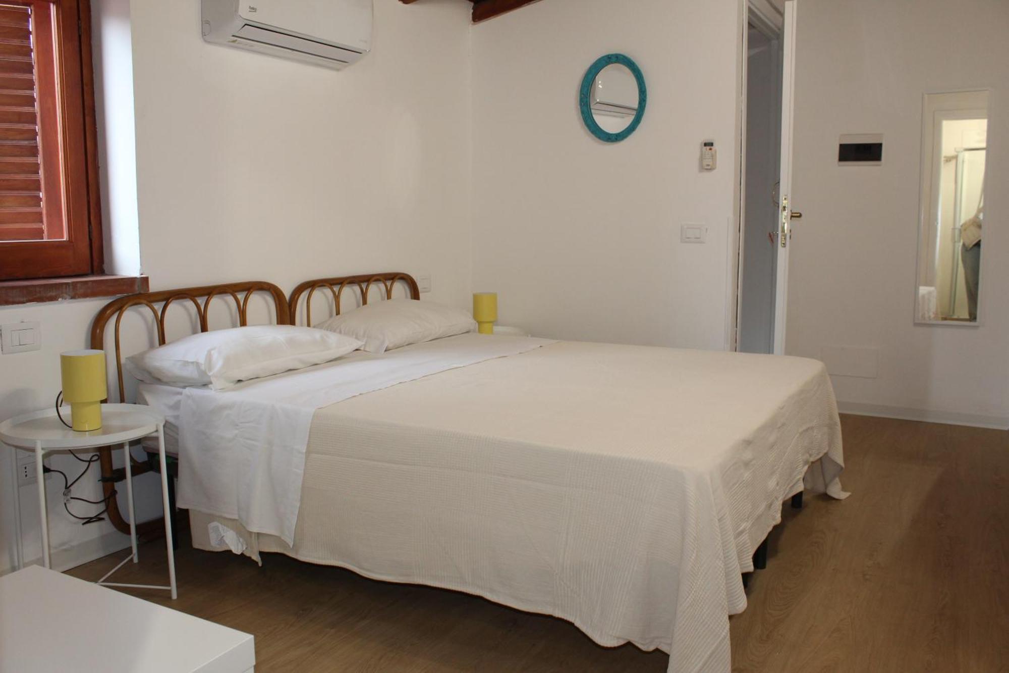 Terrasini 2000 Home Holidays Екстер'єр фото