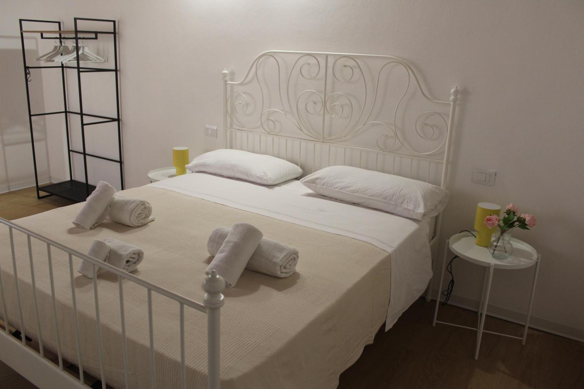 Terrasini 2000 Home Holidays Екстер'єр фото